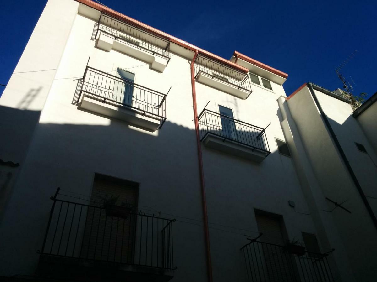 B & B Tancredi Cagnano Varano Exteriör bild